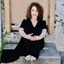 Julie Warner Net Worth 2026 and Hollywood acting career earnings